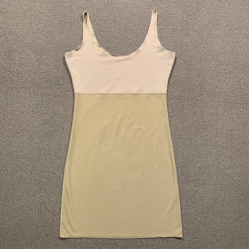 Spanx Shapewear Full Slip Small* Beige Sleeveless Scoop Neck
